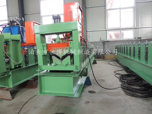 222型屋脊瓦彩钢压瓦机设备